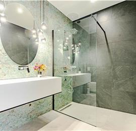 6 bedroom villa with infinity pool and sea views, Korcula Island, sleeps 12